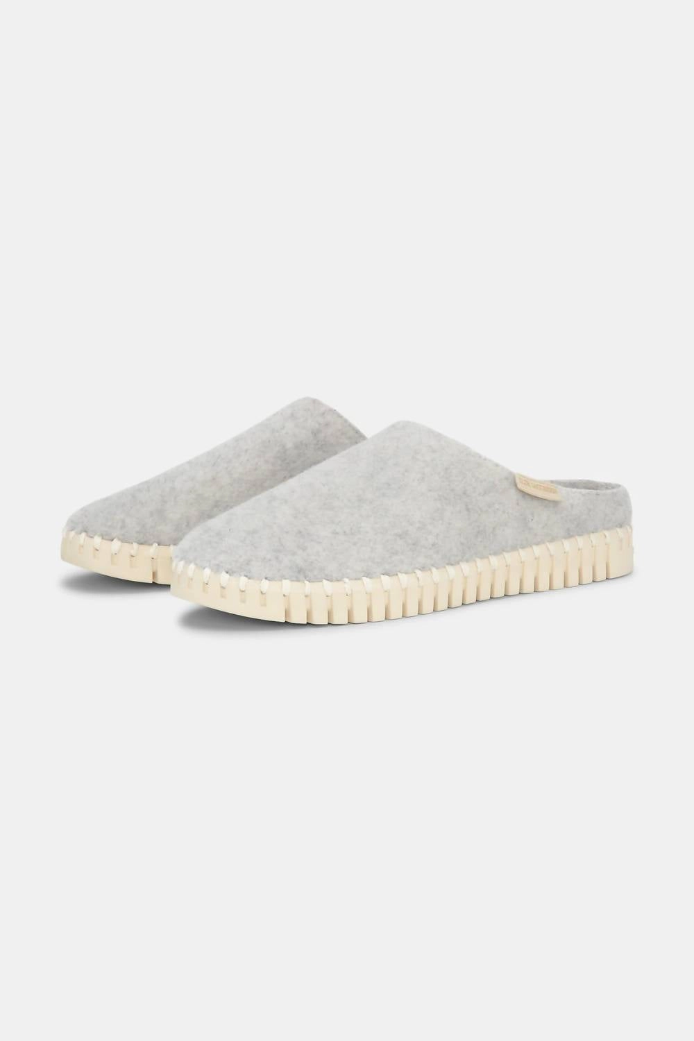 Women's Tulip Slip On Slipper In Pumice Stone Womens Slippers at low price