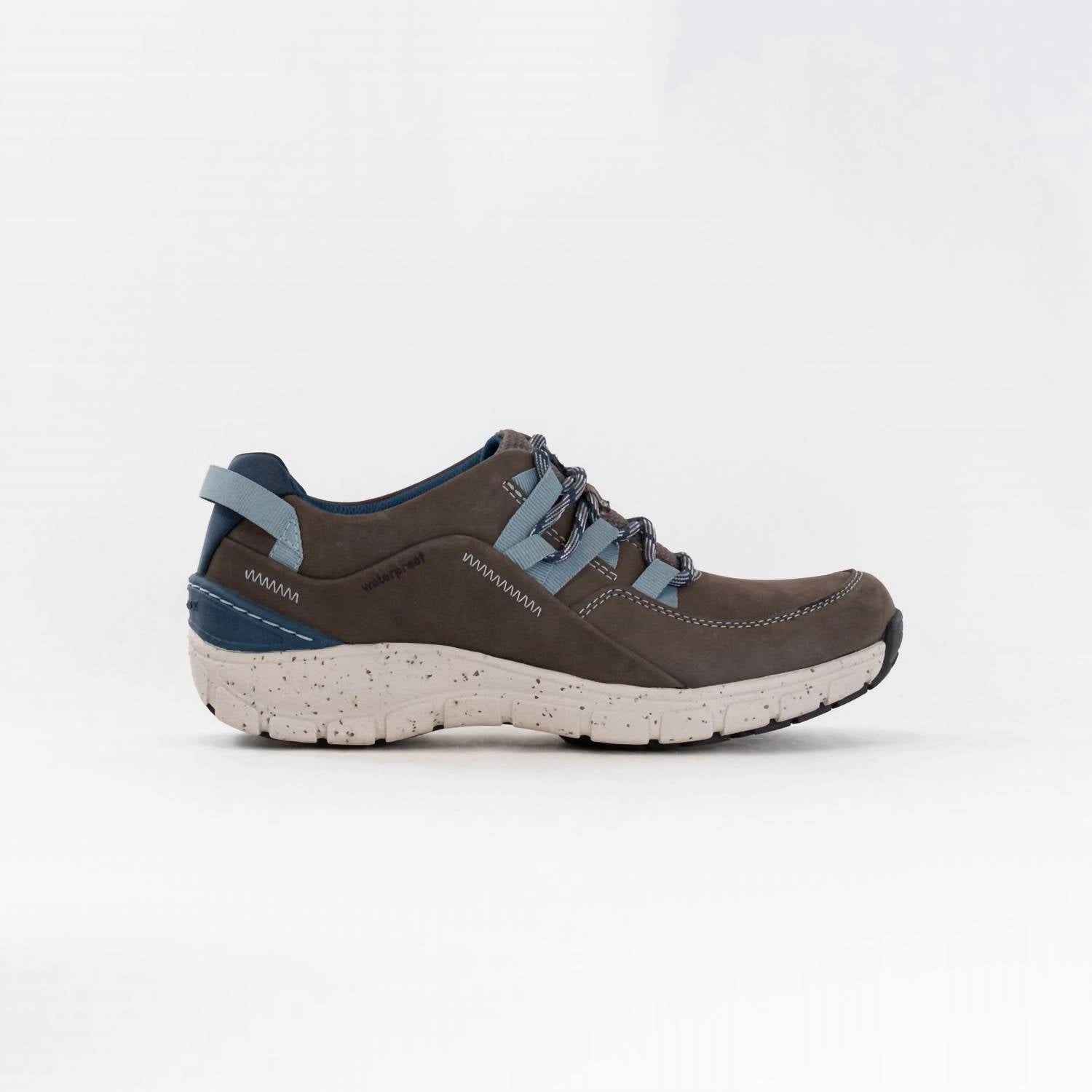 Women's Wave Range Waterproof Senakers In Taupe Combi