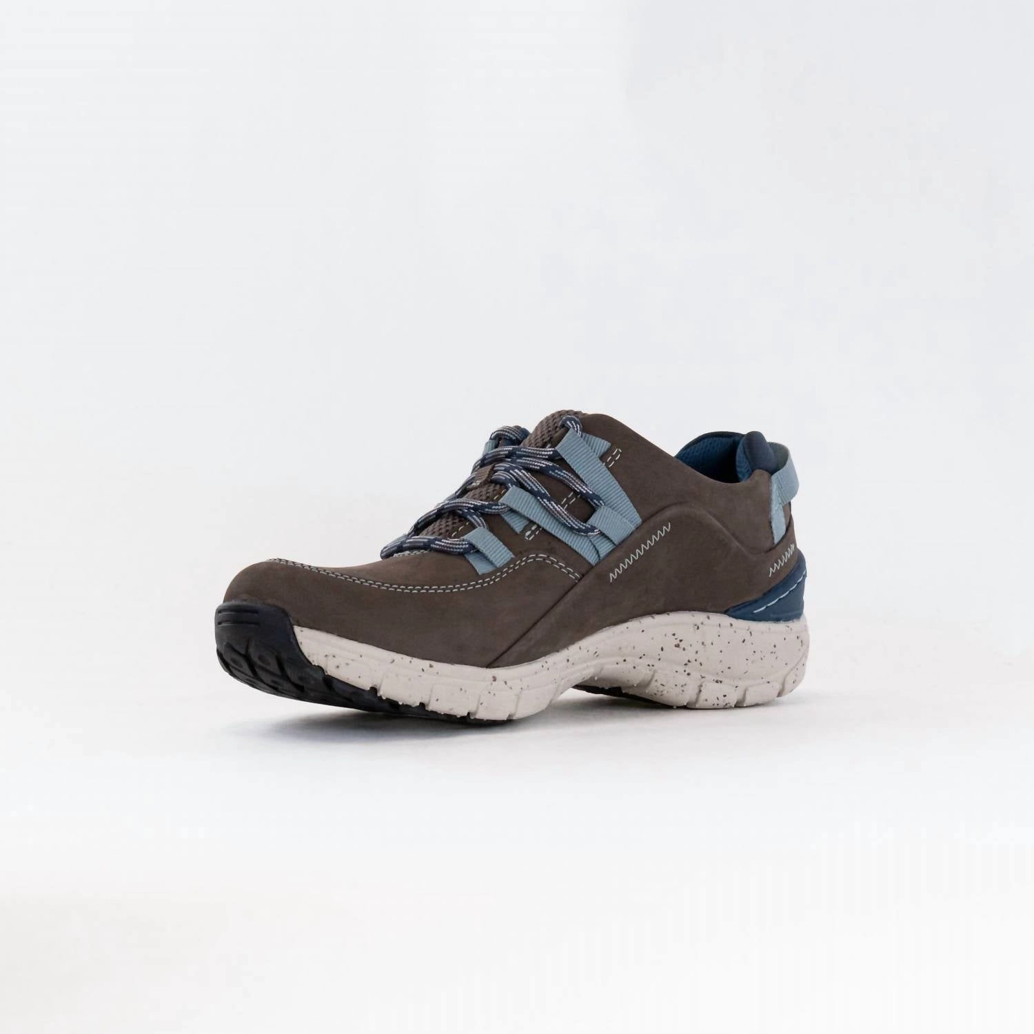 Women's Wave Range Waterproof Senakers In Taupe Combi